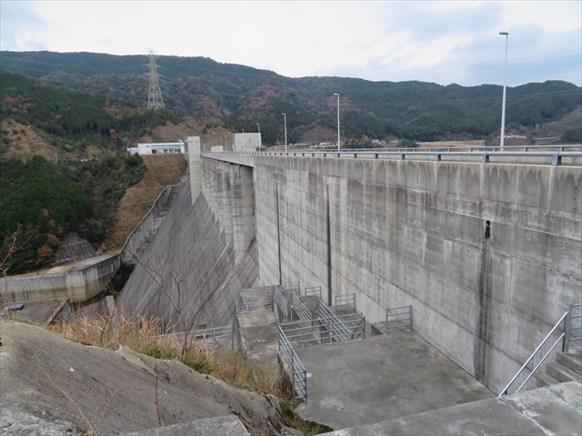嘉瀬川ダム