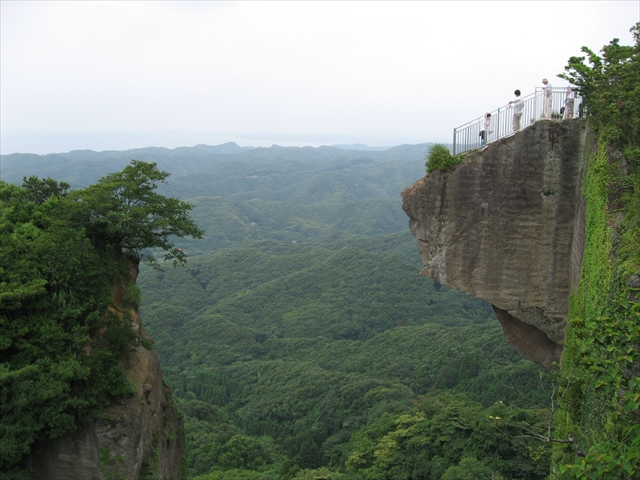 葉鋸山地獄のぞき